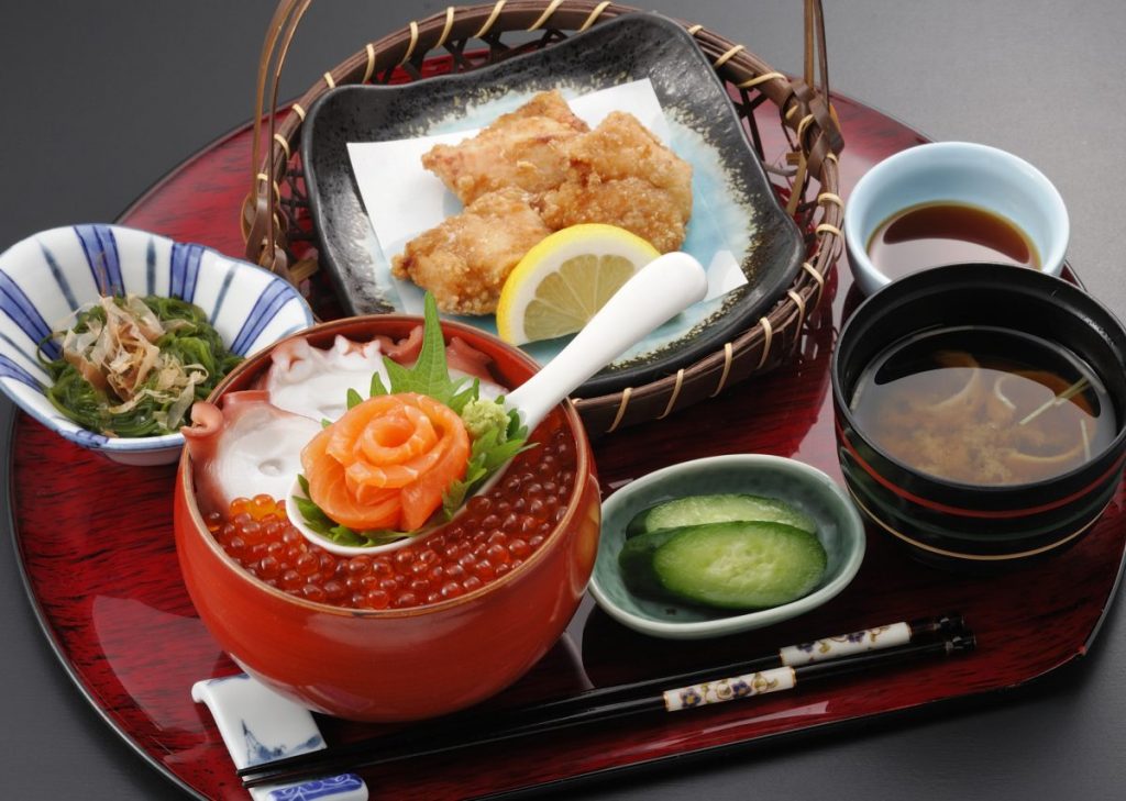 今週のイチ丼！「創菜旬魚 はしもと」のキラキラいくら丼！